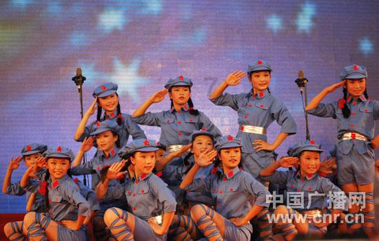 探寻无限可能,畅谈如果一个女生总是跟一个男生抬杠,喜欢跟他吵架,总是喜欢损男生,是什么表现?